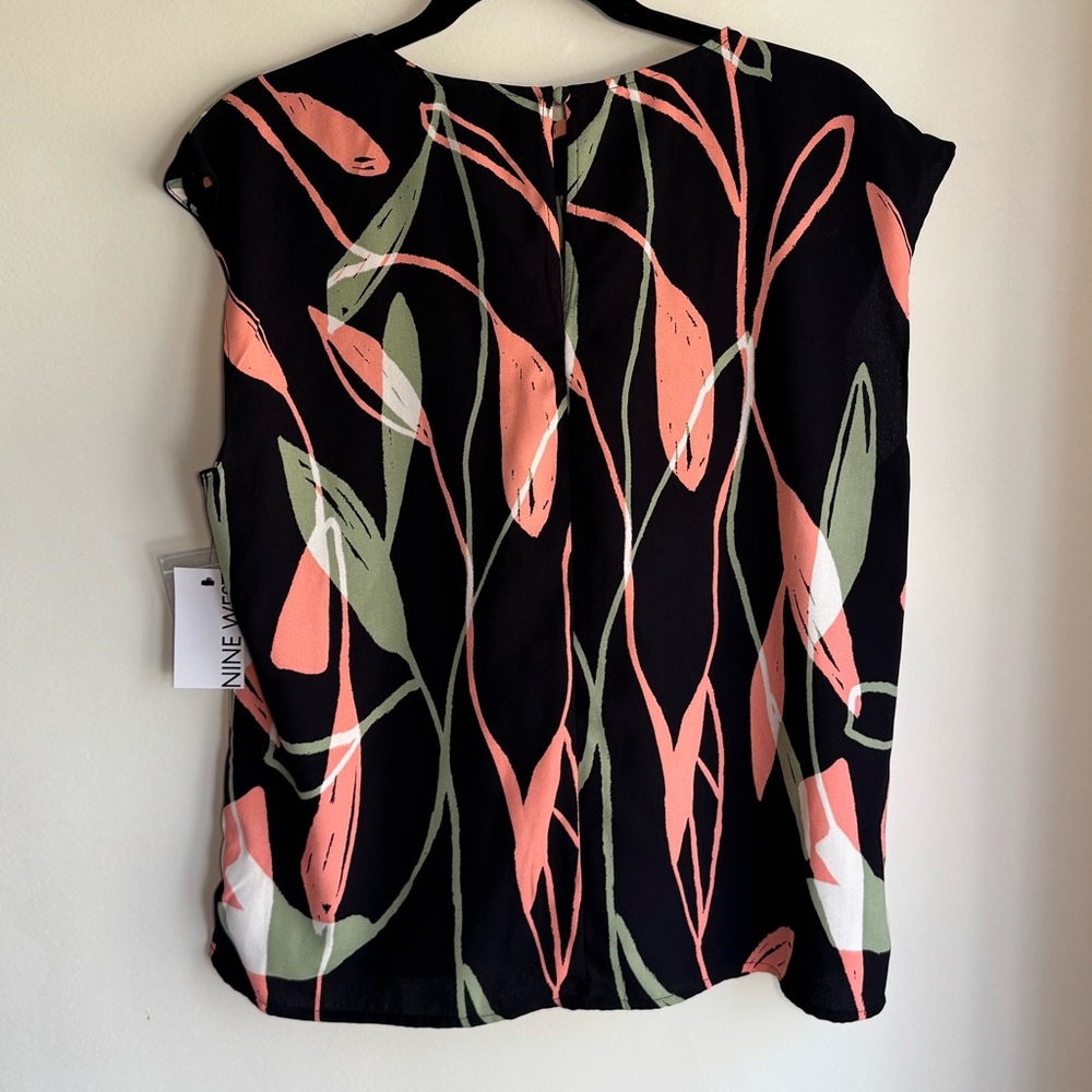 Nine West NEW Black Blouse with Pink & Green Floral Business Office Work Wear L - Picture 3 of 3